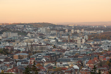 Stadtblick vom Haigst hinunter auf das Tal und die Innenstadt Stuttgart Deutschland