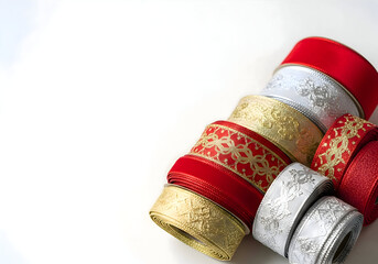 [Generative AI] 빨강 골드 실버 크리스마스 장식 리본 묶음