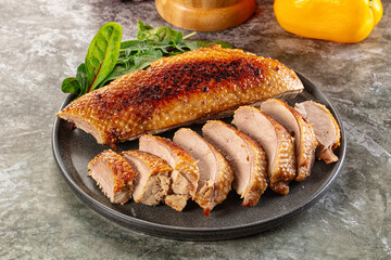 Roasted duck breast with slices