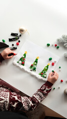 Early learning ideas. Christmas Tree from pom pon. Activities for Toddlers and Preschool Children