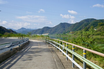 Fototapeta premium Curving Path above the River