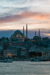 Fototapeta premium Galata Tower, Suleymaniye Mosque and New Mosque from Galata Bridge in Istanbul