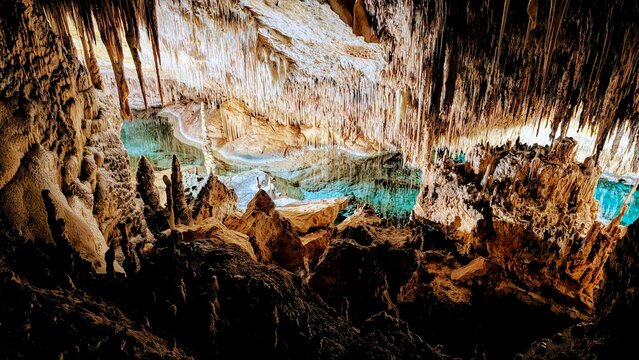 Grotte du Drach souterraine &agrave; Majorque