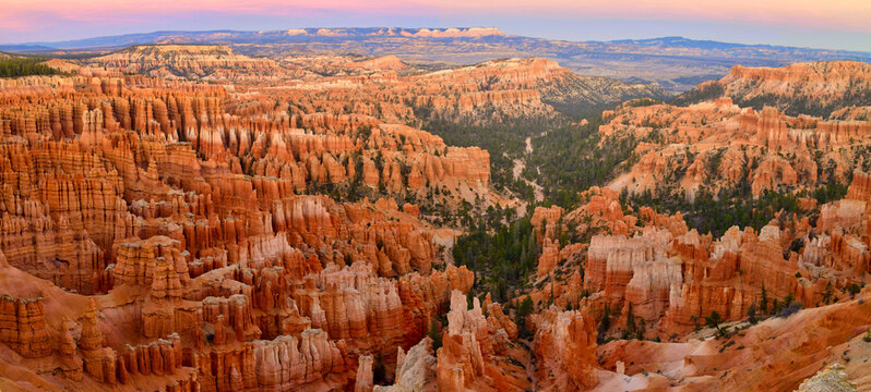 bryce canyon national park at sunset panorama 