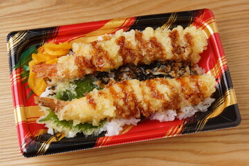 おいしい海老天丼弁当