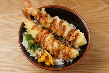 おいしい海老天丼　和食