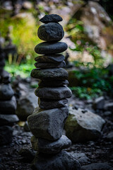 河原に積み重なる小石のテクスチャ　Stacked Pebbles on a Riverside