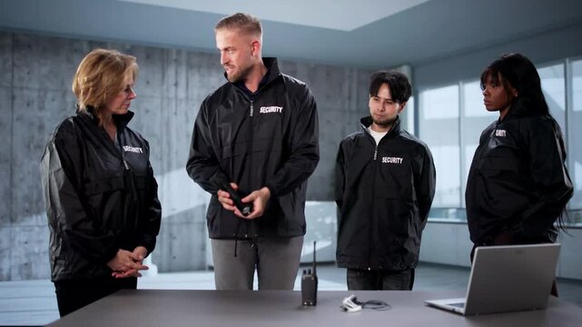 Trainer Doing Flashlight Gear Demo