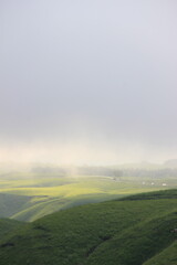 大観峰展望台からの眺望『熊本県阿蘇市&rdquo;大観峰&rdquo;阿蘇の自然と雲』　山と街並み