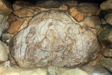 奈良市にある土製の塔「頭塔」