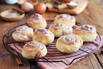 lecker Zimtschnecken mit Zutaten