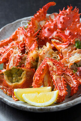 調理済みの花咲ガニ｜Cooked Japanese blue king crab