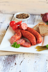 frisch geräucherte Knackwurst