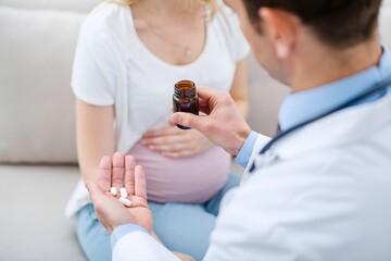 Prenatal vitamins for pregnant women doctor consultation and health care tips