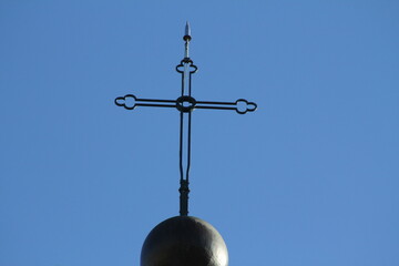 Cross