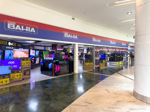 BELO HORIZONTE, MG, BRAZIL &ndash; NOVEMBER, 17, 2025: Interior view of a Casas Bahia electronics and appliance store in a shopping mall with Black Friday signs.