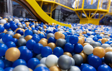 Children's entertainment center slide with balls, dry pool