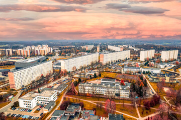 Miasto Jastrzębie-Zdrój na Śląsku w Polsce. Panorama z lotu ptaka jesienią.