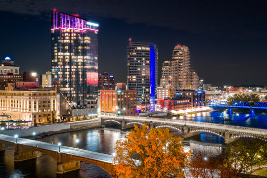 Night photo of Downtown Grand Rapids Michigan