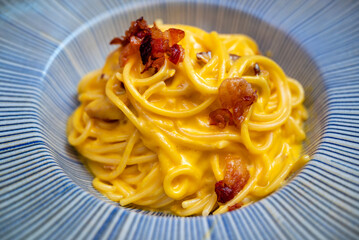 Spaghetti carbonara with bacon