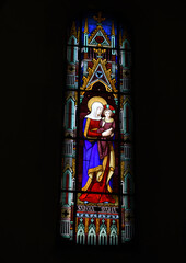 Eglise  St Etienne Cajarc Lot  France  Vitrail 