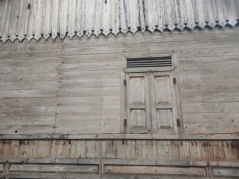 Old wooden window and Old Wall