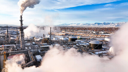 View of cooling towers at a fossil fuel power generation plant © WILL PHOTOGRAPHY