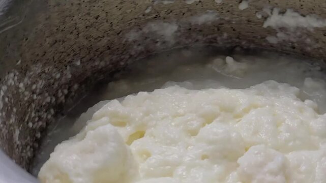 Homemade buttercream leverages butter's natural vitamins (A, D, K2) for immunity support and bone strength. Its healthy fats fuel energy & muscle repair (CLA), while avoiding store-bought additives