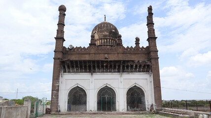 India, Karnataka, Vijayapura, Adil Shahi Mausoleum (Jahan Begum Tomb) the 16th Century Bahamani Dynasty Monuments. © Raj