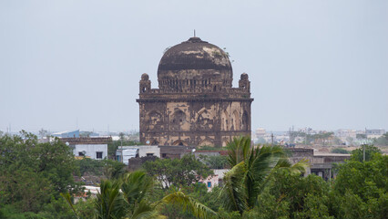 India, Karnataka, Vijayapura, Huge Dome and Premises of Jamia Miliya Mosque of Vijayapura, Built in 16th Century By Bahamani Dynasty. © Raj