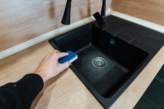practical strategies for rapid and environmentally conscious sink cleaning methods, effective tips to swiftly clean sinks while promoting environmentally sustainable cleaning practices