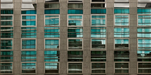 赤坂と面する永田町2丁目の外堀通りの風景