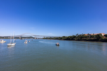 Obraz premium The Bridge of the Americas is a 1,654-meter steel bridge that crosses the Pacific entrance to the Panama Canal
