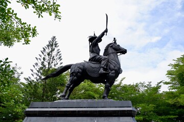 statue of king thailand
