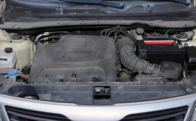 자동차 엔진룸 전체 전경