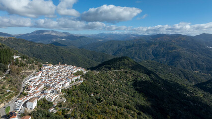 Vistas del municipio de Algatocín en el valle del Genal, Andalucía