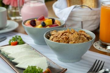 breakfast treat, light breakfast
