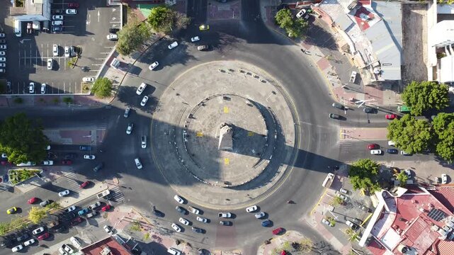 Top view of the Ni&ntilde;os H&eacute;roes monument, traffic circulating on the roundabout. Guadalajara, Jalisco, Mexico