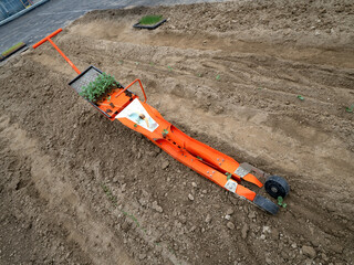 野菜苗の移植機 