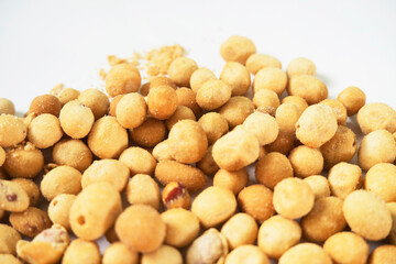 Crispy Roasted Peanuts Minimalist Layout