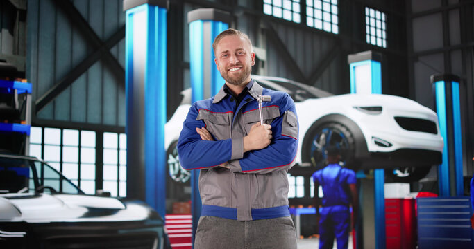 Expert Mechanic Providing Quality Car Detailing