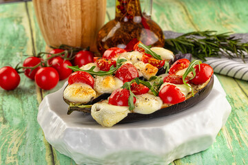 Baked eggplant with cherry and mozzarella
