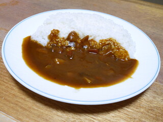 家庭の食事、レトルトカレー