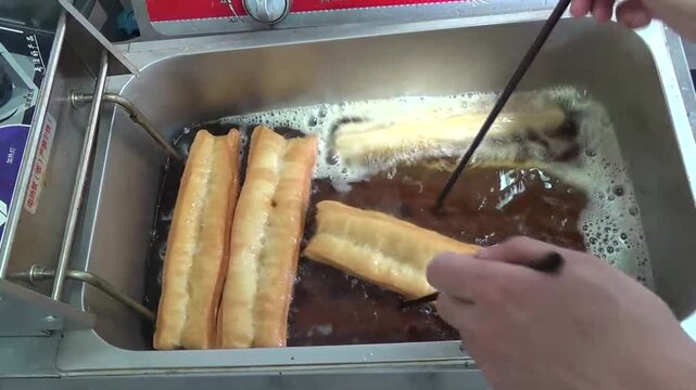 food, breakfast, cuisine, snack, gourmet, dinner,Chinese cruller,Chinese oil stick,Chinese donut,Chinese fried dough stick,Chinese churro