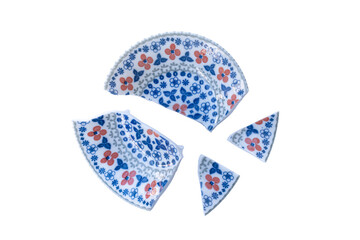 割れた食器, 切り抜き