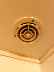 バスルームの換気扇