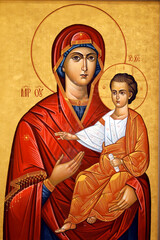 Obraz premium Santa Maria Maggiore Basilica. Traditional Theotokos icon with Virgin Mary cradling young Jesus bearing scroll and bestowing divine blessing.