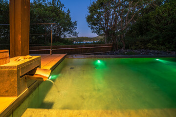 三重県で入った早朝の貸切温泉