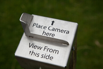 Tourist Photo Spot Indicator: Camera Placement Marker for Scenic Views