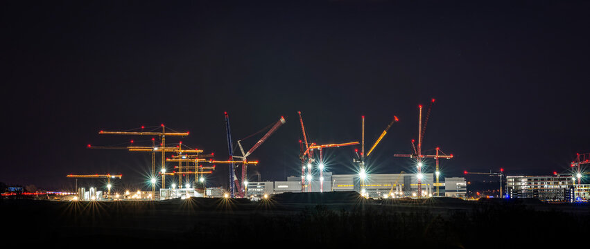 Gro&szlig;baustelle der neuen Chipfabrik in Dresden